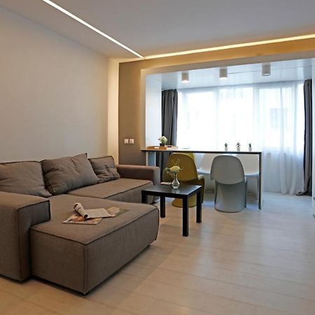Platinum Apartment With 2 Bedrooms Bucharest Exterior photo