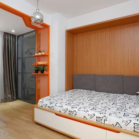 Platinum Apartment With 2 Bedrooms Bucharest Exterior photo