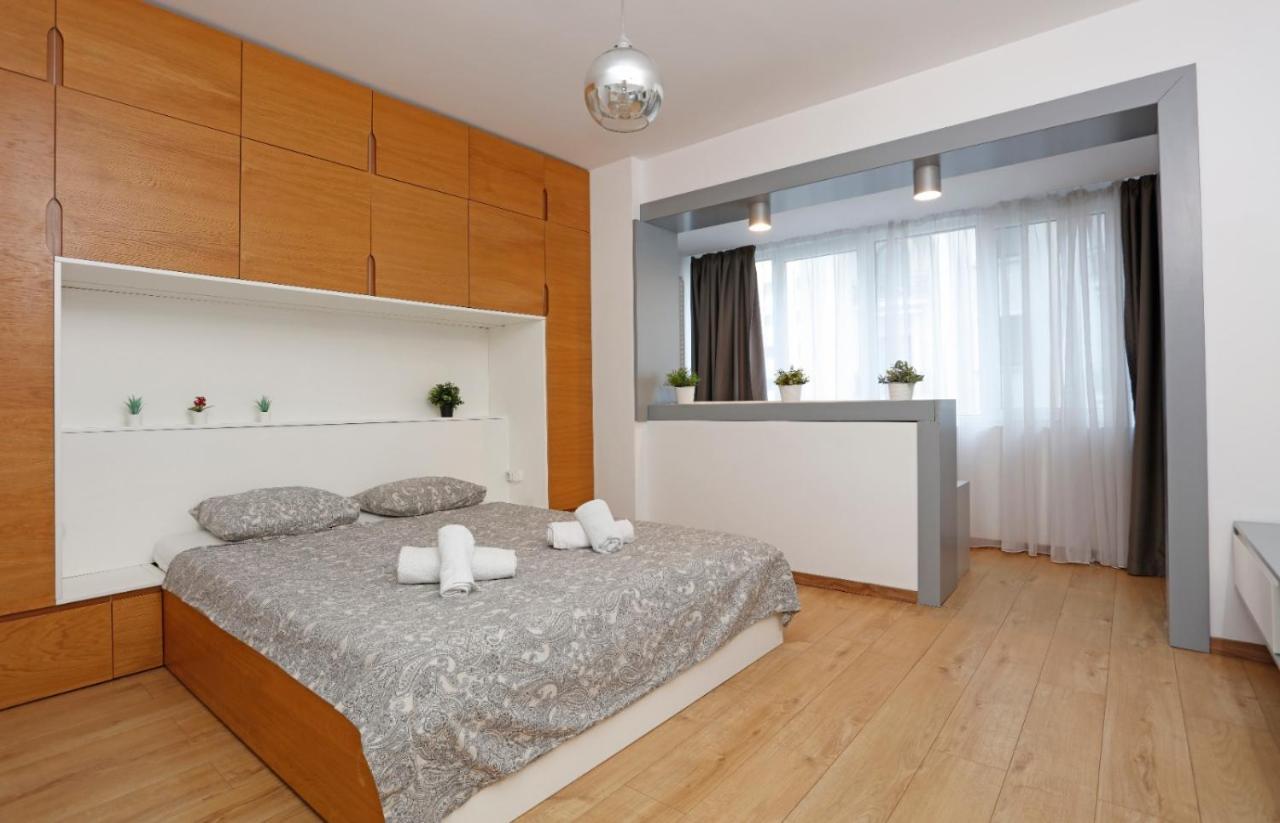 Platinum Apartment With 2 Bedrooms Bucharest Exterior photo